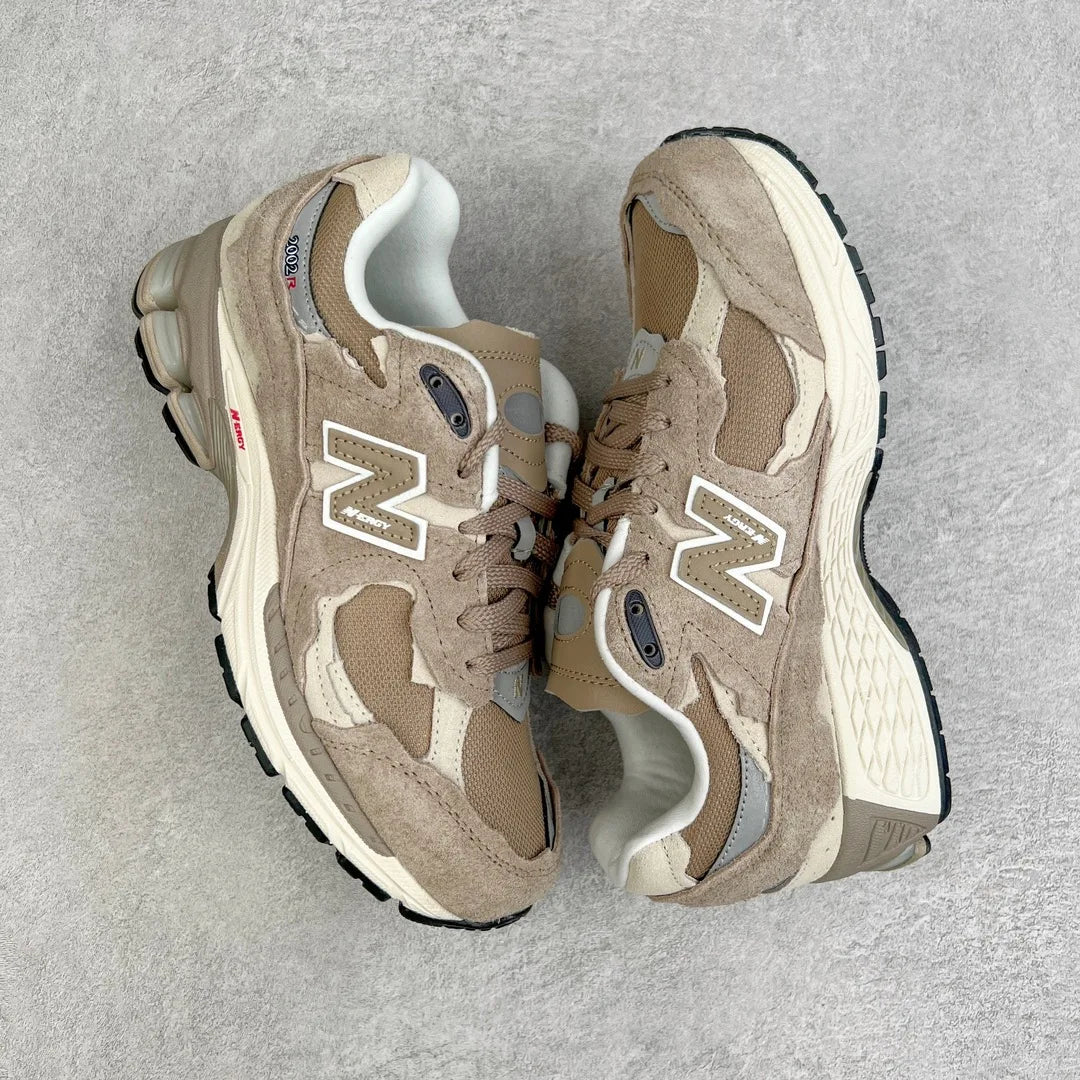 NewBalance NB2002