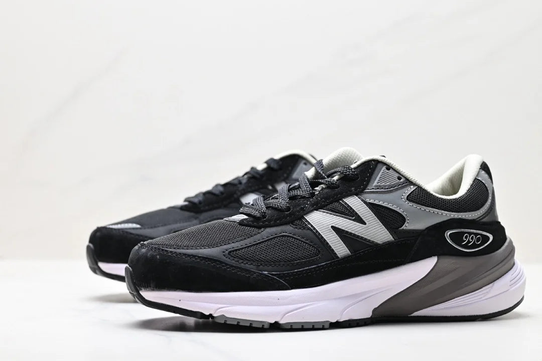 NewBalance NB990V6